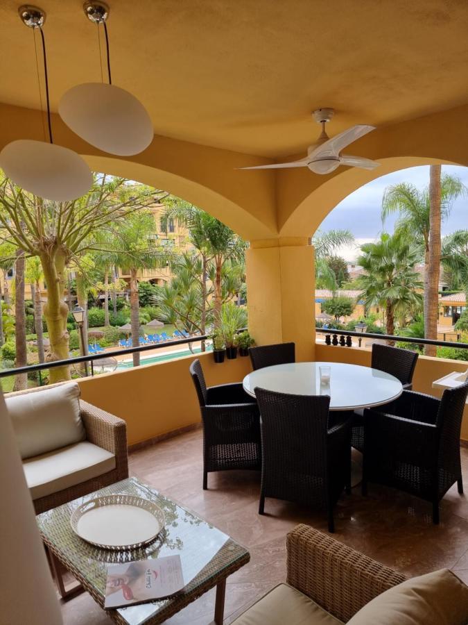 Апартаменты Luxury Blue Coast Seaside Retreat Марбелья Экстерьер фото